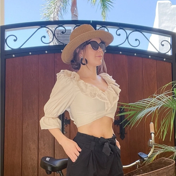 Express crop top - Picture 2 of 8